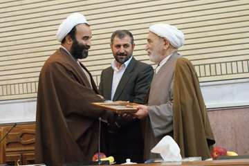 تجلیل از اساتید ارتقا یافته در تالار اندیشه